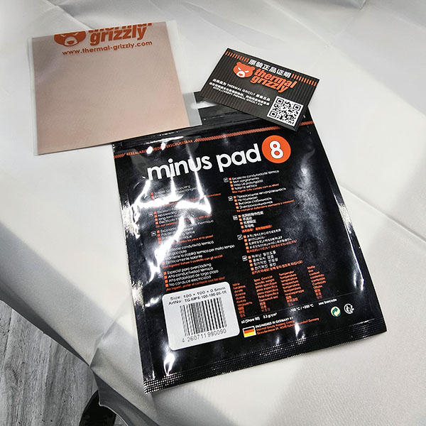 پد خمیر سیلیکون گریزلی مدل minus pad 8 سایز 100x100 ضخامت یک میلی متر