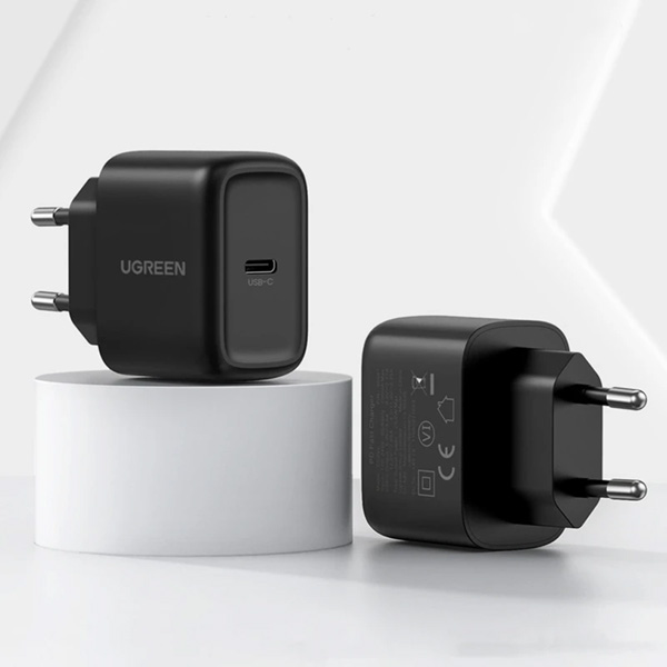 شارژر دیواری 25 وات یوگرین CD250-50581 همراه با کابل USB-C